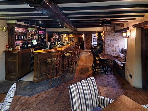 The Crown Inn Питерборо Екстериор снимка